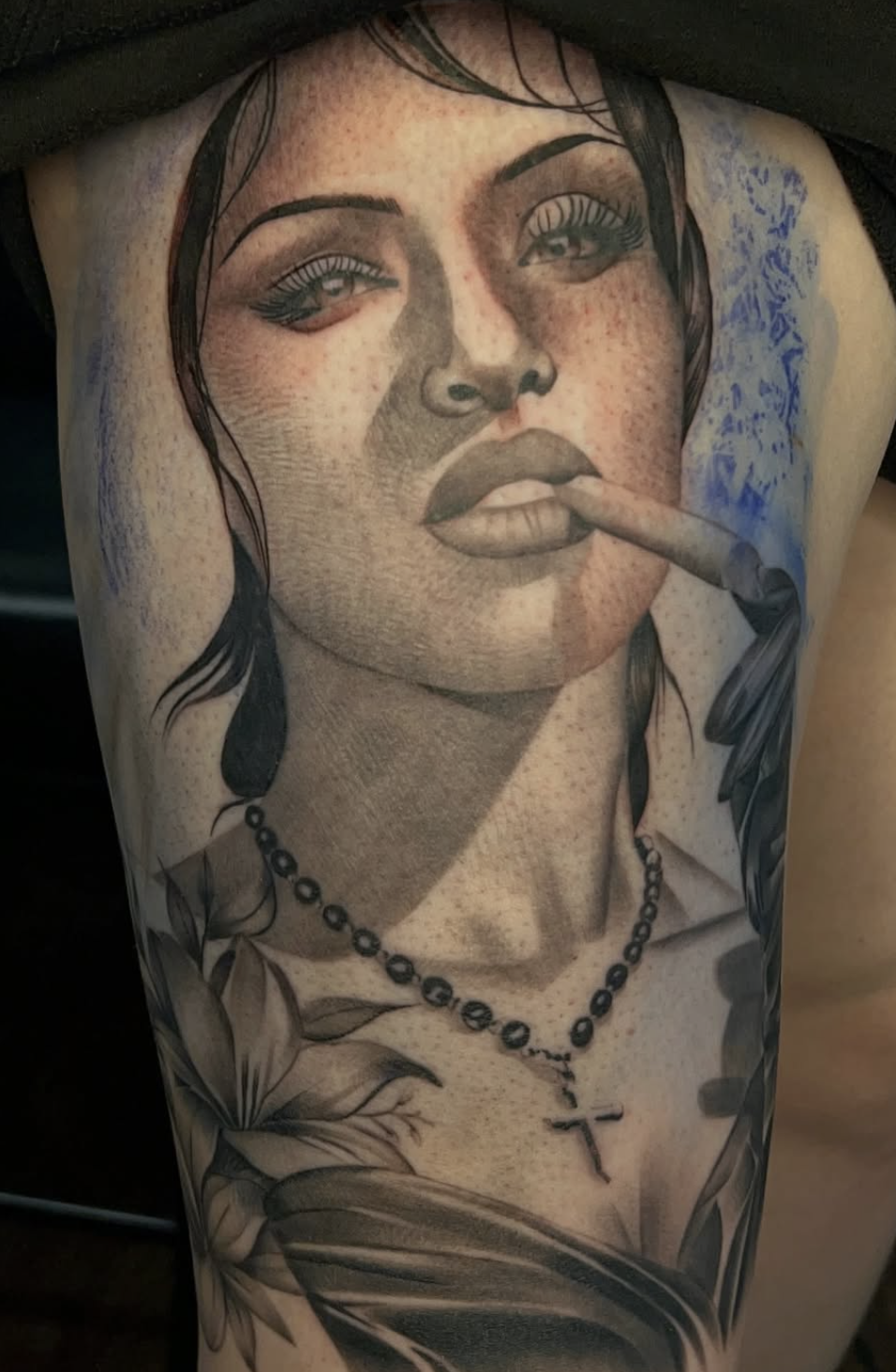 Black and grey realism portrait tattoo by Martinez Placaz